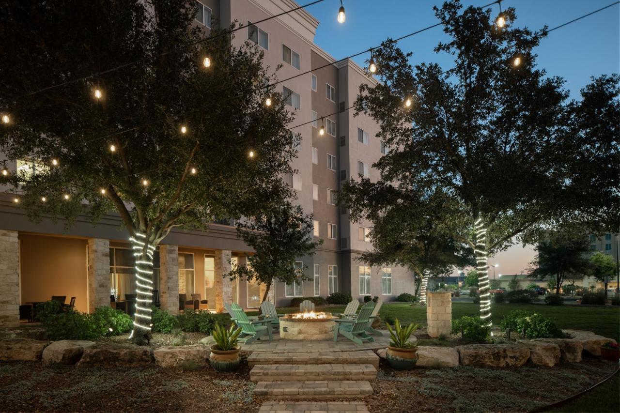 מלון Courtyard By Marriott San Antonio Six Flags At The Rim מראה חיצוני תמונה